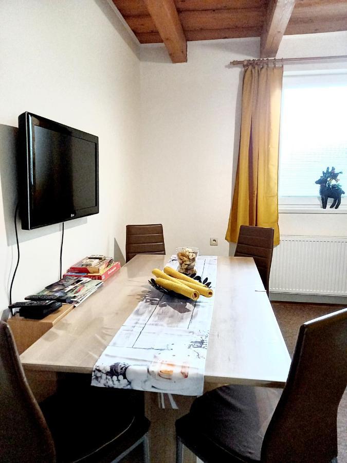 Apartmán Erika Bešeňová Exterior foto
