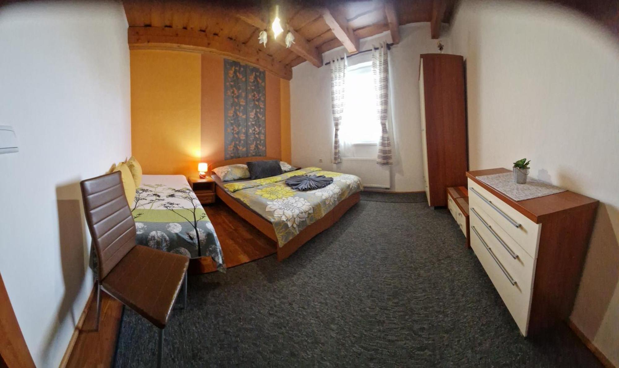 Apartmán Erika Bešeňová Exterior foto