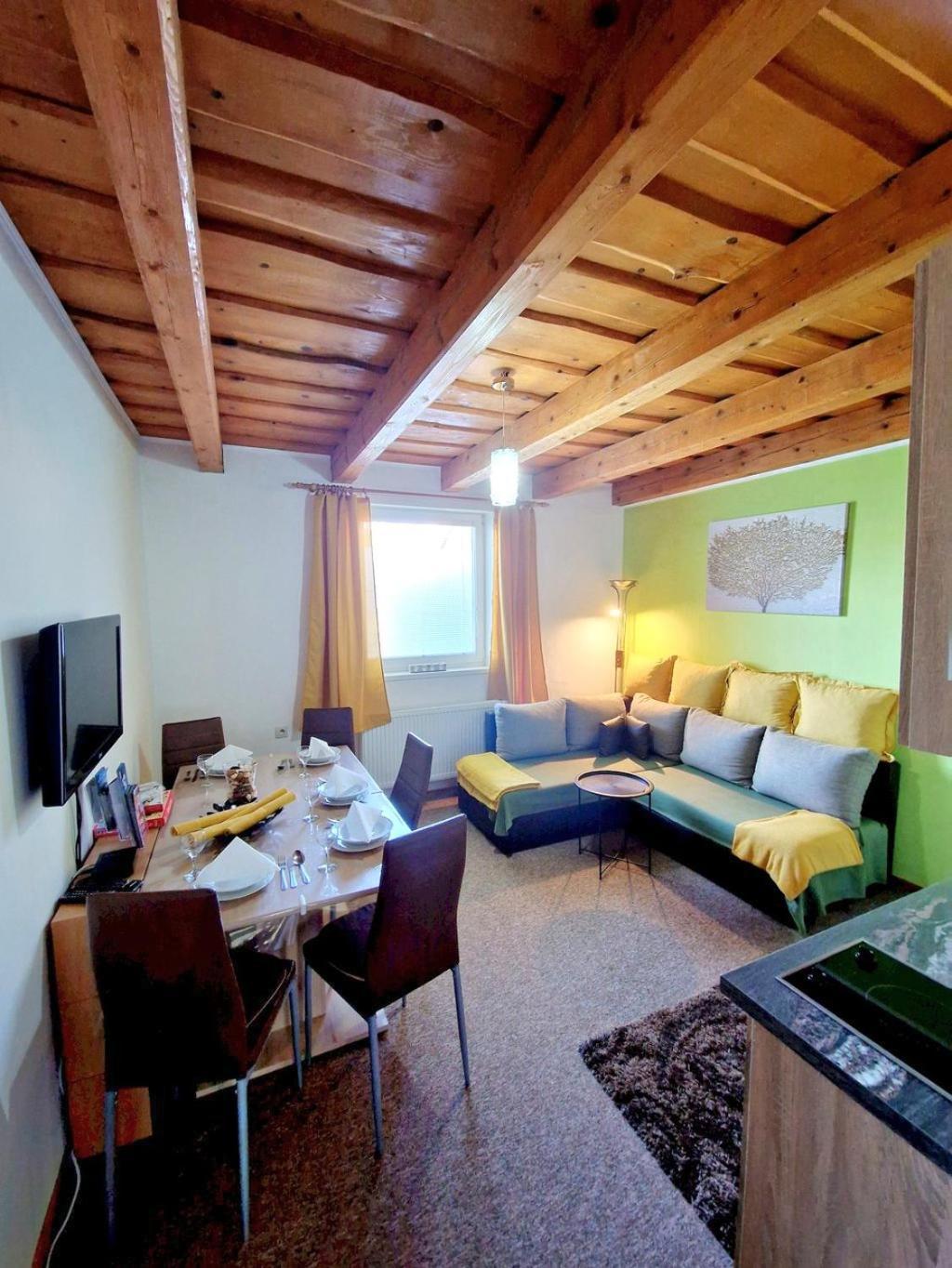 Apartmán Erika Bešeňová Exterior foto