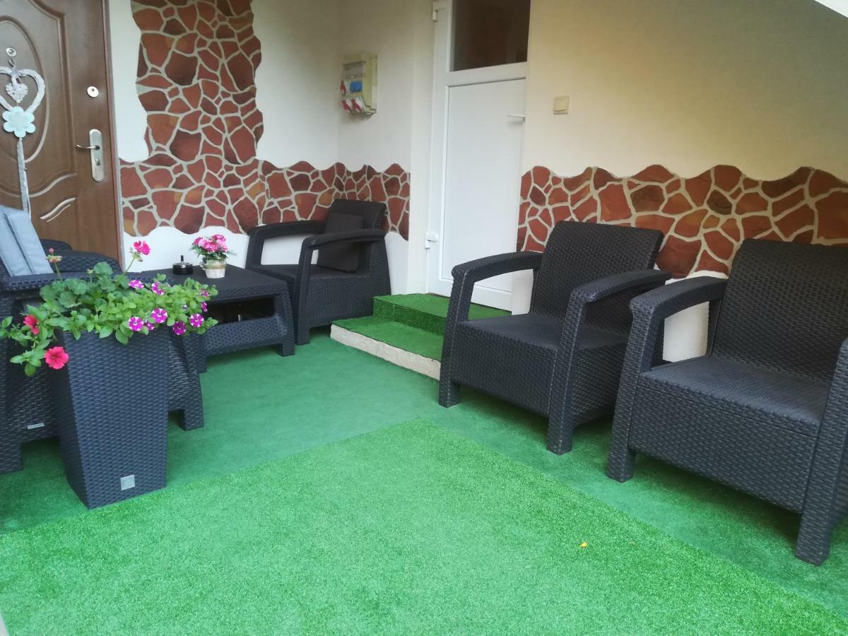 Apartmán Erika Bešeňová Exterior foto