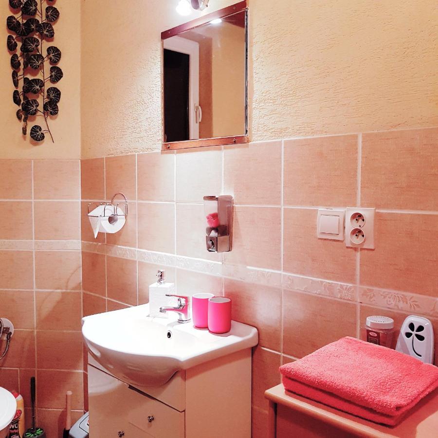 Apartmán Erika Bešeňová Exterior foto